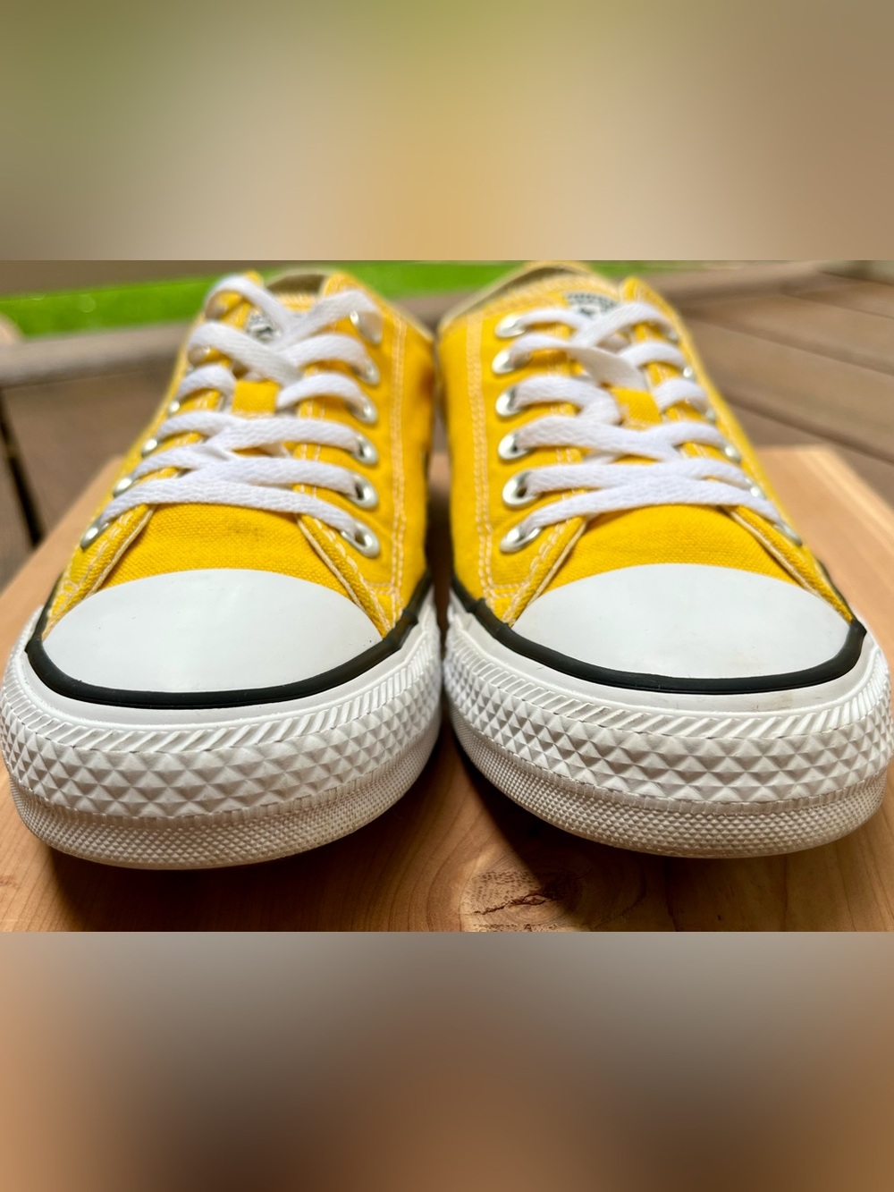 Converse Chuck Taylor All Star Low Top in Lemon Chrome /Golden Women’s Size 7 - Picture 3 of 7